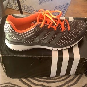 Addidas running sneaker